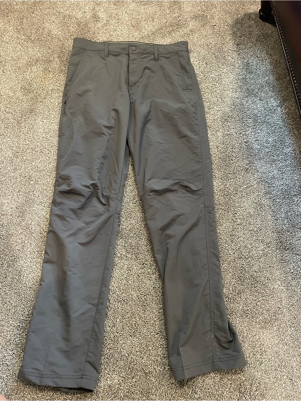 Alpine Design Men's Gray Stretch Chinos